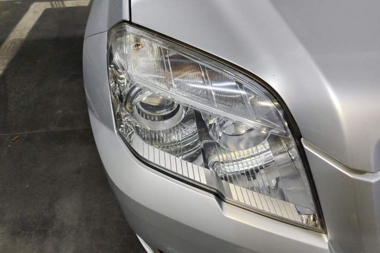 Used Mercedes-Benz GLK-Class 2012 GLK 300 4MATIC Fashion Model Right Front Headlight