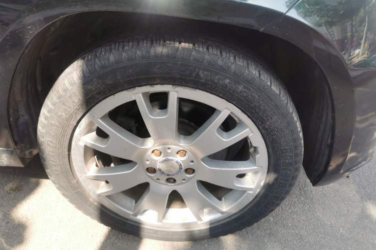Used Mercedes-Benz GLK-Class  Right Front Wheel Hub