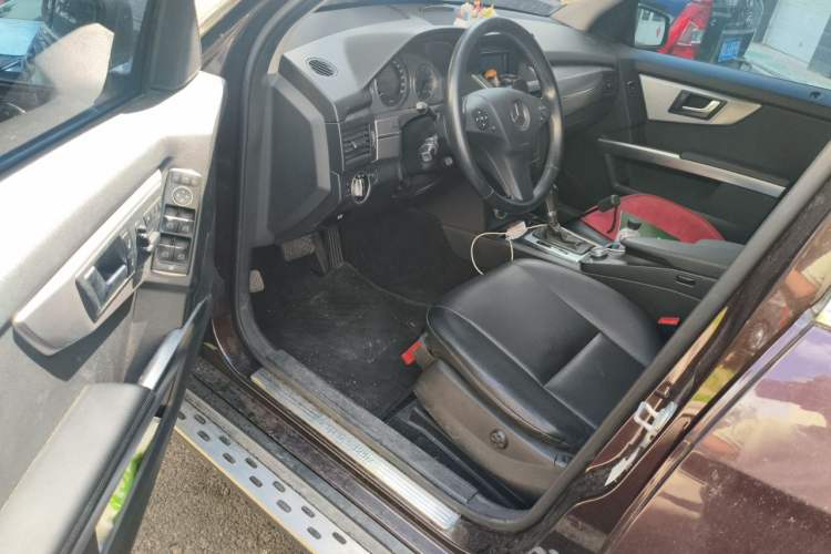 Used Mercedes-Benz GLK-Class 2012 GLK 300 4MATIC Dynamic Edition Driver Seat