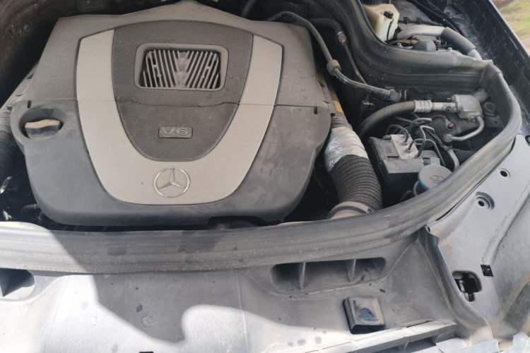 Used Mercedes-Benz GLK-Class 2012 GLK 300 4MATIC Dynamic Edition Engine Bay Left