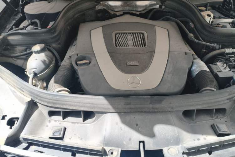 Used Mercedes-Benz GLK-Class 2012 GLK 300 4MATIC Dynamic Edition Engine Bay