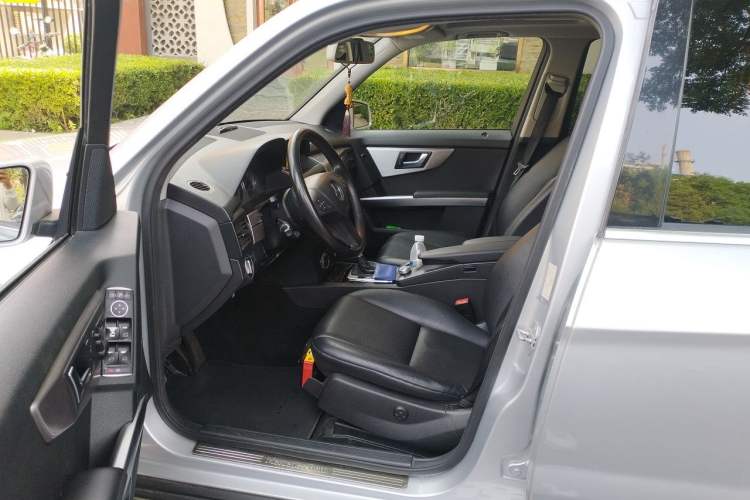 Used Mercedes-Benz GLK-Class 2012 GLK 300 4MATIC Fashion Model Driver Seat