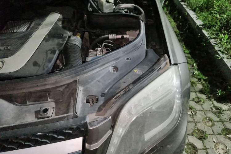 Used Mercedes-Benz GLK-Class 2012 GLK 300 4MATIC Fashion Model Engine Bay Left