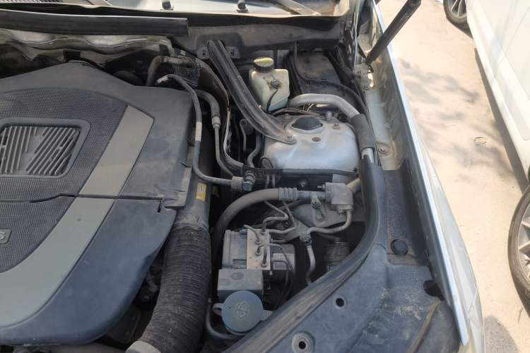 Used Mercedes-Benz GLK-Class 2012 GLK 300 4MATIC Dynamic Edition Engine Bay Left