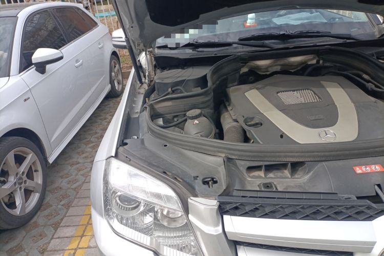 Used Mercedes-Benz GLK-Class 2012 GLK 300 4MATIC Fashion Model Engine Bay Right