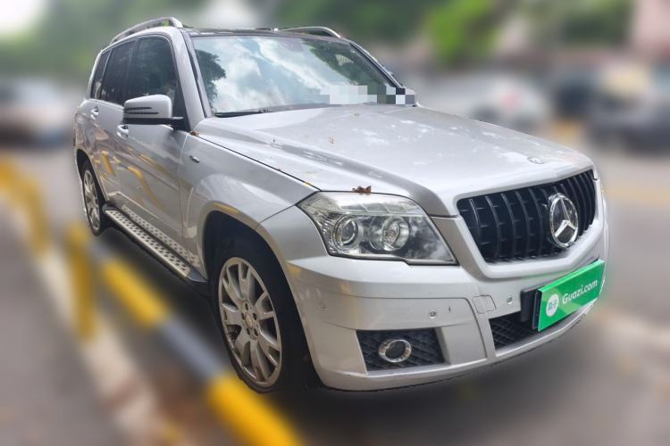 Used Mercedes-Benz GLK-Class 2012 GLK 300 4MATIC Fashion Model Front Right 45 Deg