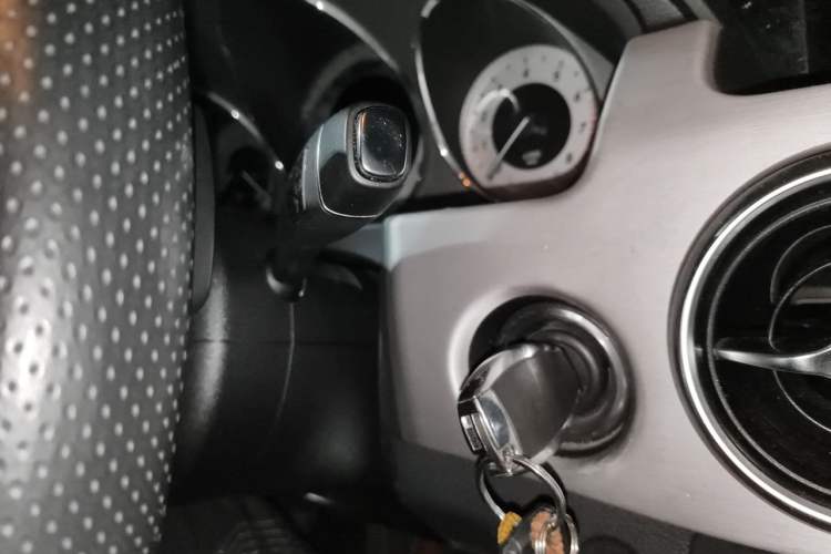 Used Mercedes-Benz GLK-Class 2012 GLK 300 4MATIC Fashion Model Gear Lever
