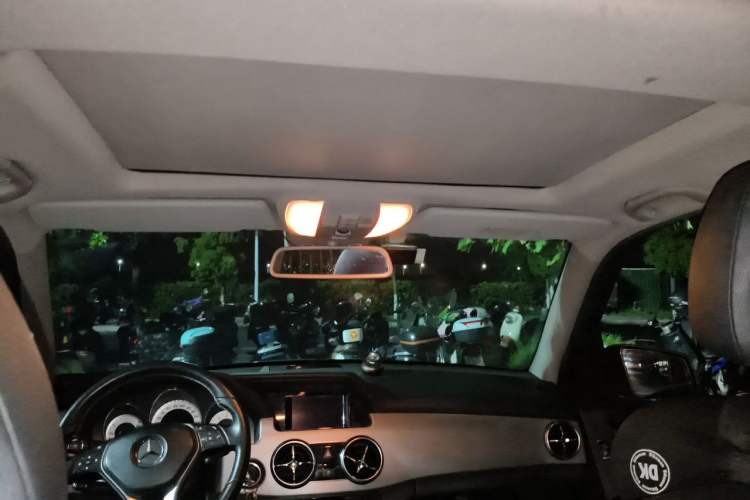 Used Mercedes-Benz GLK-Class 2012 GLK 300 4MATIC Fashion Model Headliner