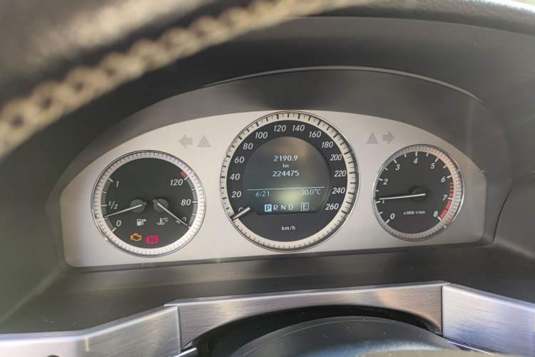 Used Mercedes-Benz GLK-Class 2012 GLK 300 4MATIC Fashion Model Instrument Cluster