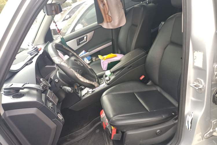 Used Mercedes-Benz GLK-Class 2012 GLK 300 4MATIC Fashion Model Left Front Seat