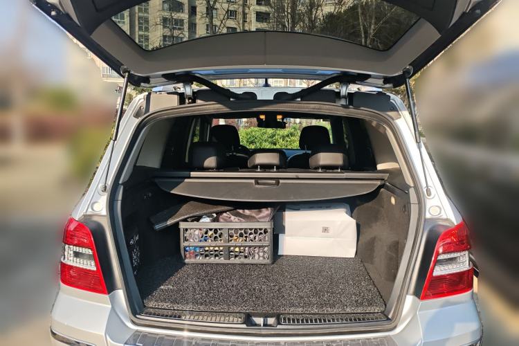 Used Mercedes-Benz GLK-Class 2012 GLK 300 4MATIC Luxury Model Trunk