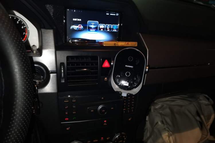 Used Mercedes-Benz GLK-Class 2012 GLK 300 4MATIC Dynamic Edition Audio And AC Panel