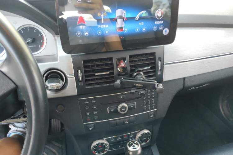 Used Mercedes-Benz GLK-Class 2012 GLK 300 4MATIC Fashion Model Audio And AC Panel