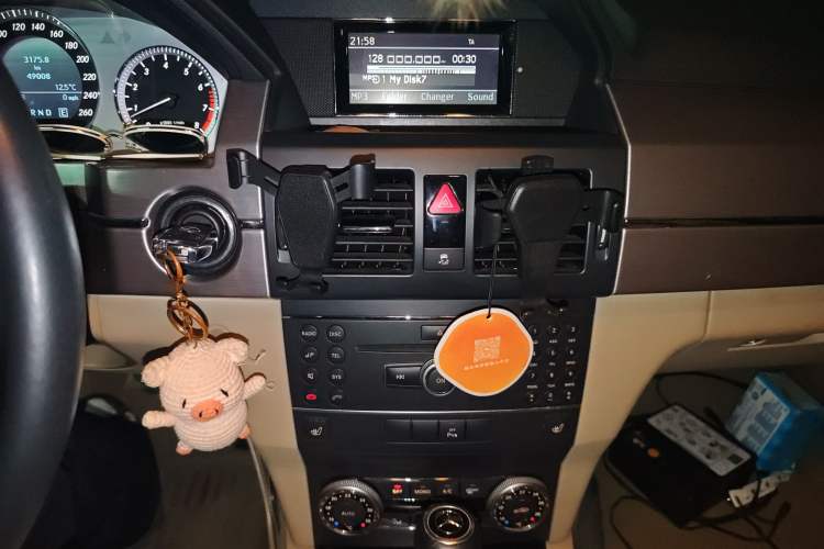 Used Mercedes-Benz GLK-Class 2012 GLK 300 4MATIC Fashion Model Audio And AC Panel