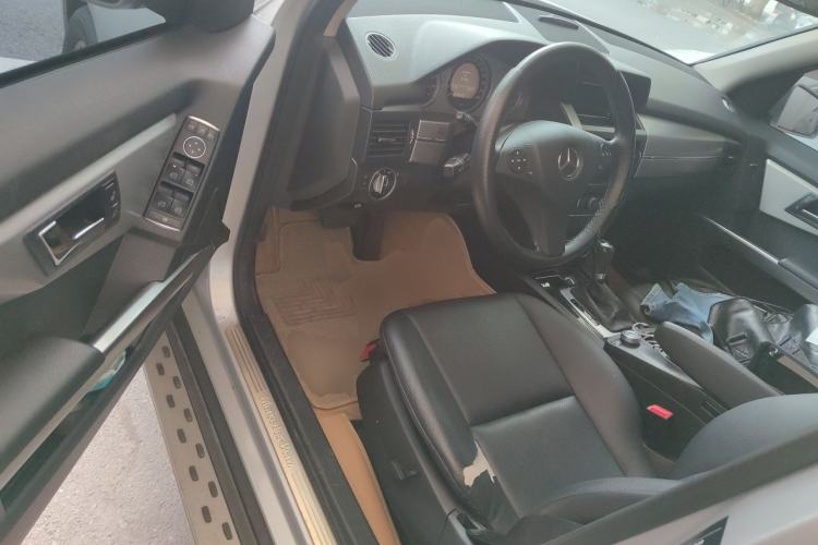 Used Mercedes-Benz GLK-Class 2012 GLK 300 4MATIC Dynamic Edition Driver Seat