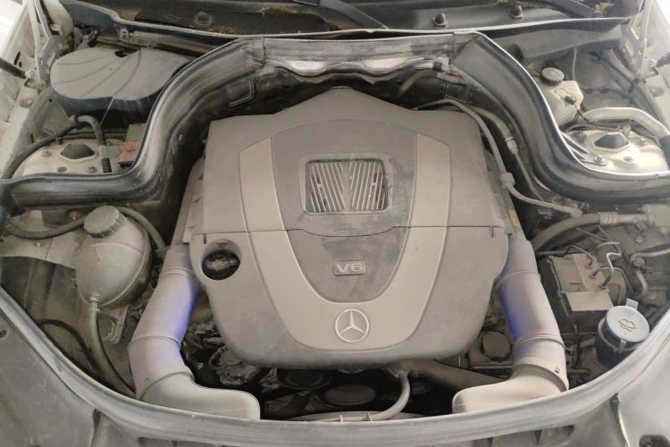Used Mercedes-Benz GLK-Class 2012 GLK 300 4MATIC Luxury Model Engine Bay