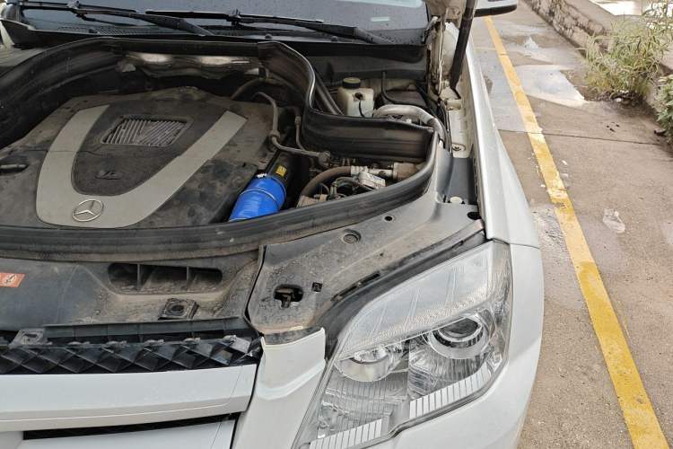 Used Mercedes-Benz GLK-Class 2012 GLK 300 4MATIC Fashion Model Engine Bay Left