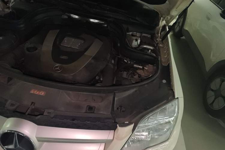 Used Mercedes-Benz GLK-Class 2012 GLK 300 4MATIC Fashion Model Engine Bay Left