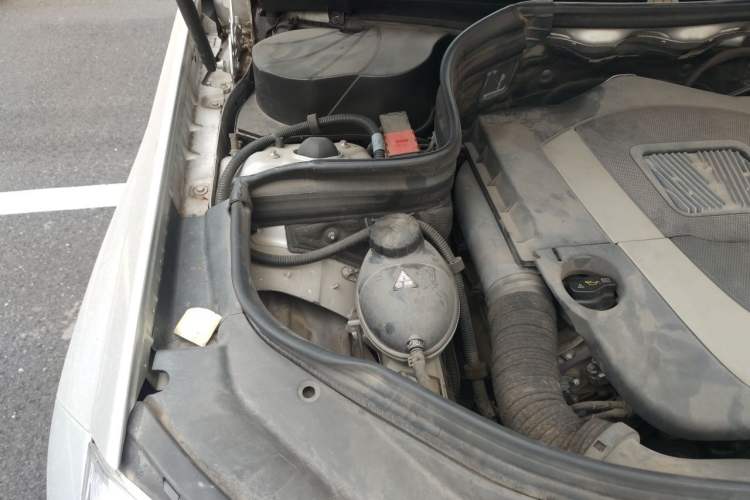 Used Mercedes-Benz GLK-Class 2012 GLK 300 4MATIC Dynamic Edition Engine Bay Right