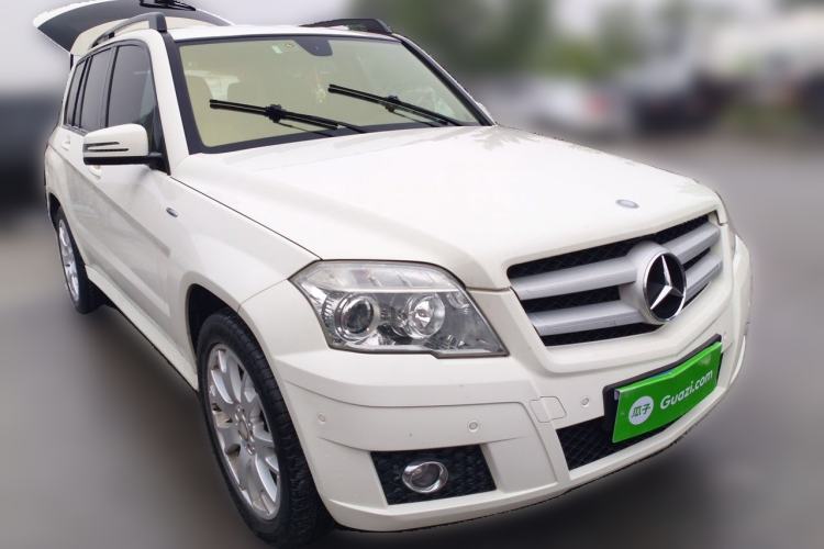 Used Mercedes-Benz GLK-Class 2012 GLK 300 4MATIC Dynamic Edition Front Right 45 Deg