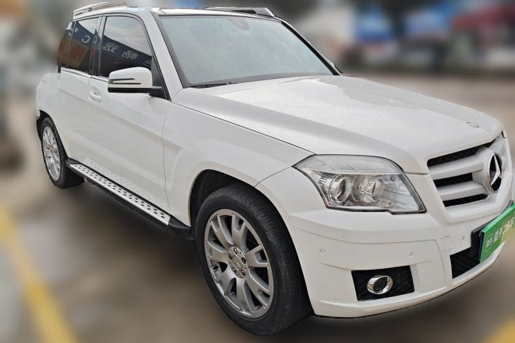 Used Mercedes-Benz GLK-Class 2012 GLK 300 4MATIC Fashion Model Front Right 45 Deg