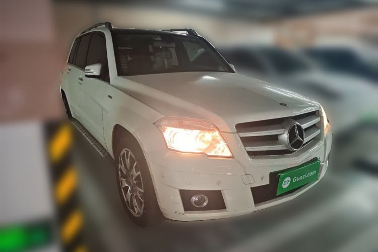 Used Mercedes-Benz GLK-Class 2012 GLK 300 4MATIC Fashion Model Front Right 45 Deg