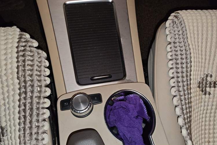 Used Mercedes-Benz GLK-Class 2012 GLK 300 4MATIC Dynamic Edition Gear Lever