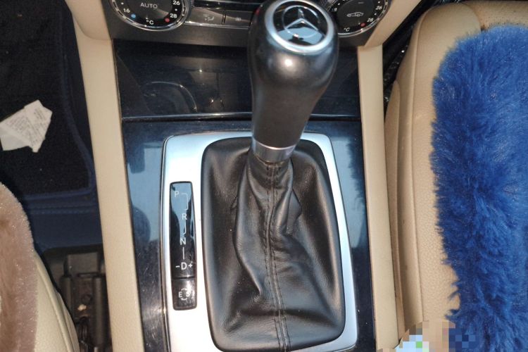Used Mercedes-Benz GLK-Class 2012 GLK 300 4MATIC Dynamic Edition Gear Lever