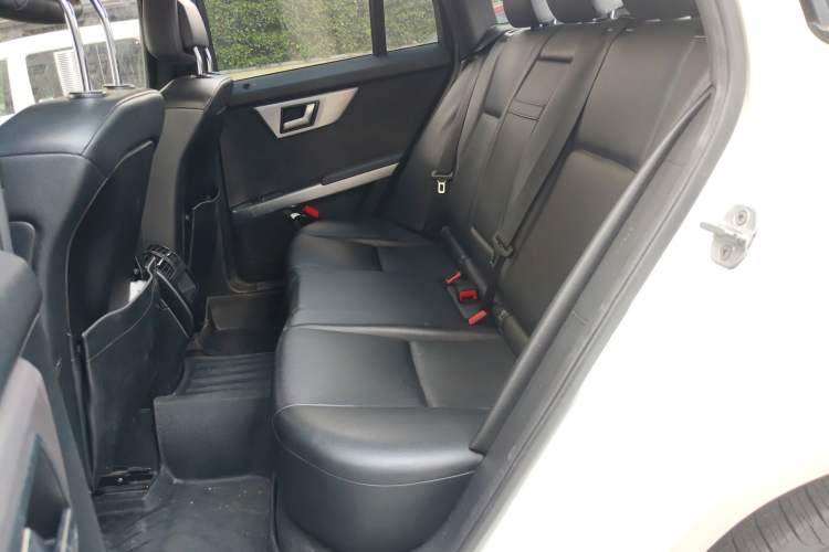 Used Mercedes-Benz GLK-Class 2012 GLK 300 4MATIC Fashion Model Left Rear Seat