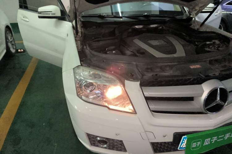 Used Mercedes-Benz GLK-Class 2012 GLK 300 4MATIC Fashion Model Right Front Headlight