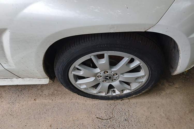 Used Mercedes-Benz GLK-Class 2012 GLK 300 4MATIC Dynamic Edition Right Front Wheel Hub