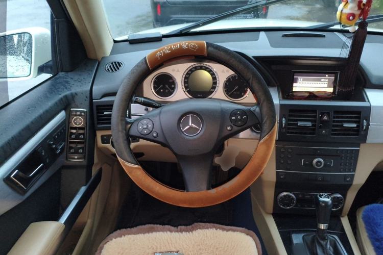 Used Mercedes-Benz GLK-Class 2012 GLK 300 4MATIC Dynamic Edition Steering Wheel
