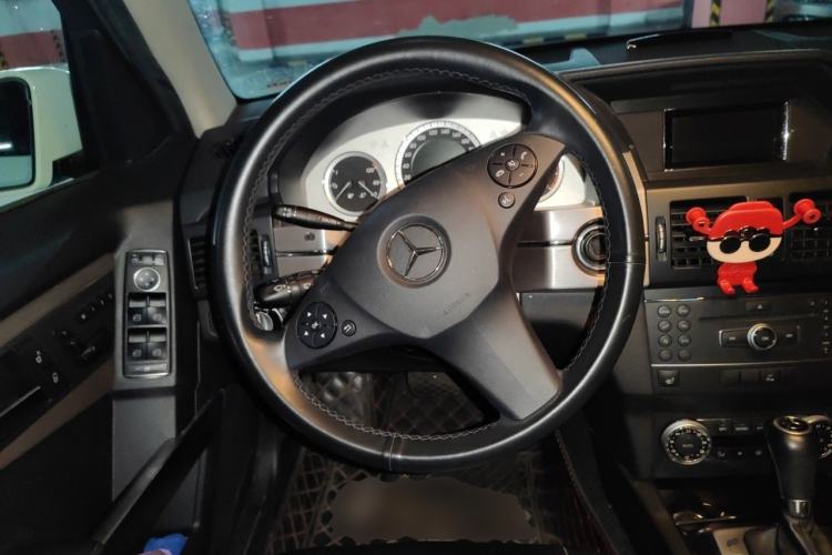 Used Mercedes-Benz GLK-Class 2012 GLK 300 4MATIC Dynamic Edition Steering Wheel
