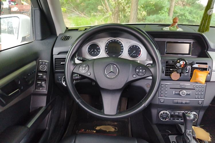 Used Mercedes-Benz GLK-Class 2012 GLK 300 4MATIC Dynamic Edition Steering Wheel