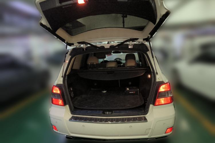 Used Mercedes-Benz GLK-Class 2012 GLK 300 4MATIC Fashion Model Trunk