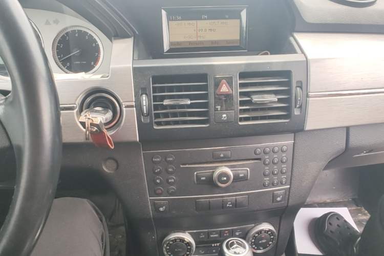 Used Mercedes-Benz GLK-Class 2012 GLK 300 4MATIC Fashion Model Audio And AC Panel