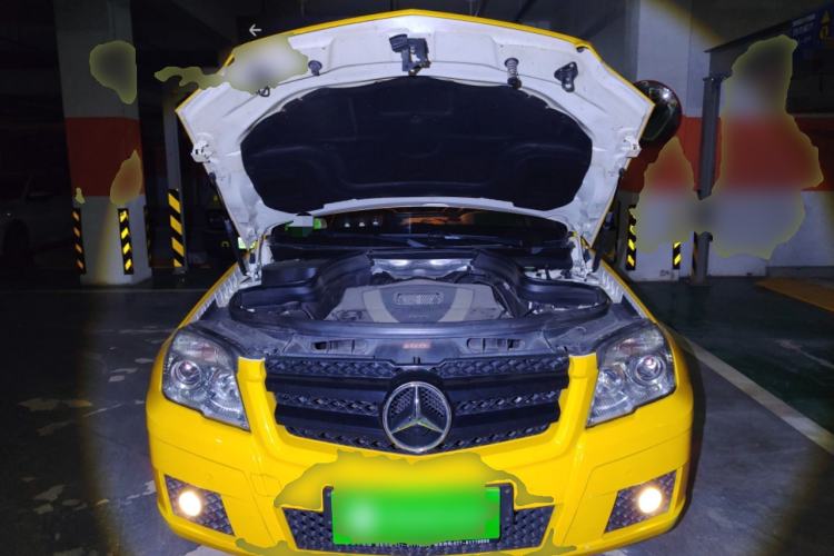 Used Mercedes-Benz GLK-Class 2012 GLK 300 4MATIC Fashion Model Engine Bay