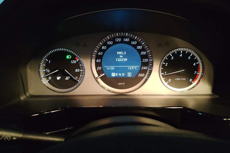 Used Mercedes-Benz GLK-Class 2012 GLK 300 4MATIC Fashion Model Instrument Cluster
