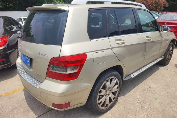 Used Mercedes-Benz GLK-Class 2012 GLK 300 4MATIC Fashion Model Rear Right 45 Deg