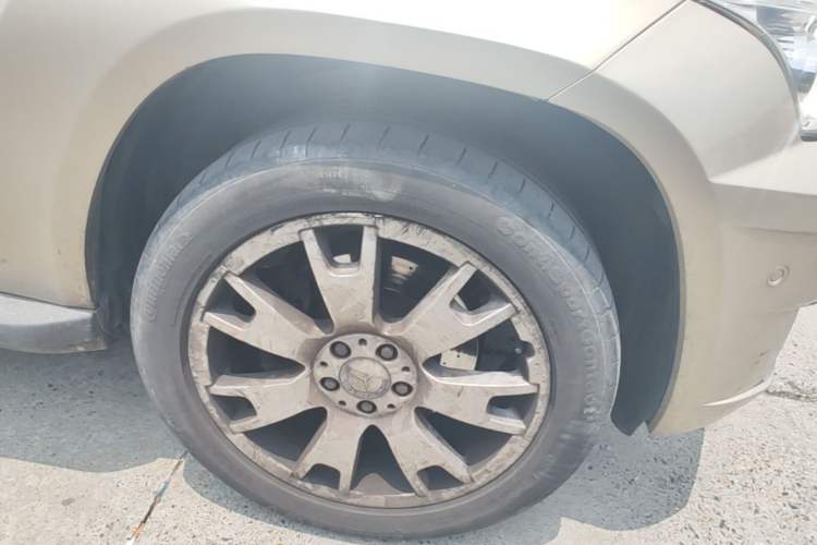 Used Mercedes-Benz GLK-Class 2012 GLK 300 4MATIC Fashion Model Right Front Wheel Hub