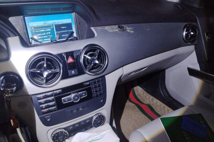 Used Mercedes-Benz GLK-Class 2013 GLK 300 4MATIC Dynamic Sunroof Model Audio And AC Panel
