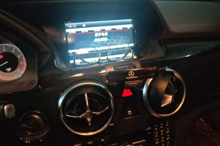 Used Mercedes-Benz GLK-Class 2013 Facelift GLK 300 4MATIC Luxury Edition Audio And AC Panel