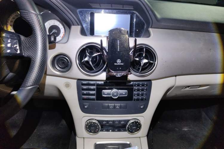Used Mercedes-Benz GLK-Class 2013 GLK 300 4MATIC Dynamic Sunroof Model Audio And AC Panel