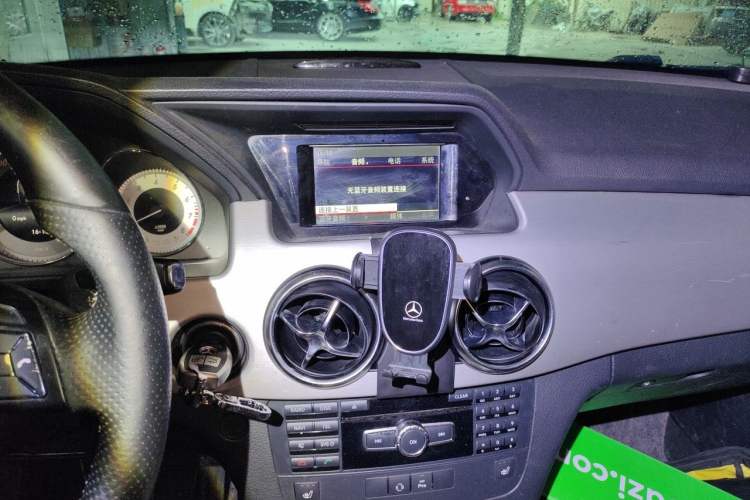Used Mercedes-Benz GLK-Class 2013 GLK 300 4MATIC Dynamic Sunroof Model Audio And AC Panel