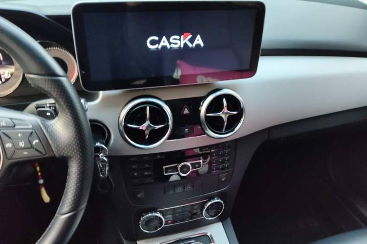 Used Mercedes-Benz GLK-Class 2013 GLK 300 4MATIC Fashion Model Audio And AC Panel