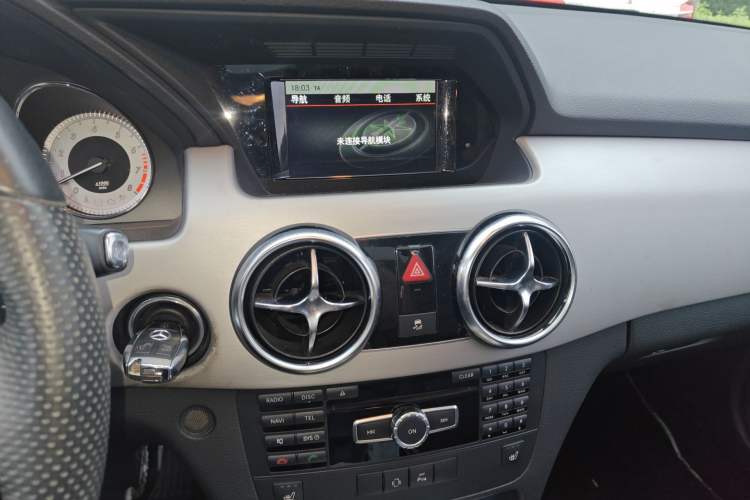 Used Mercedes-Benz GLK-Class 2013 GLK 300 4MATIC Dynamic Sunroof Model Audio And AC Panel