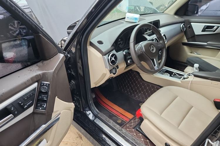 Used Mercedes-Benz GLK-Class 2013 GLK 300 4MATIC Dynamic Edition Driver Seat