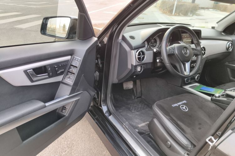 Used Mercedes-Benz GLK-Class 2013 GLK 300 4MATIC Dynamic Sunroof Model Driver Seat