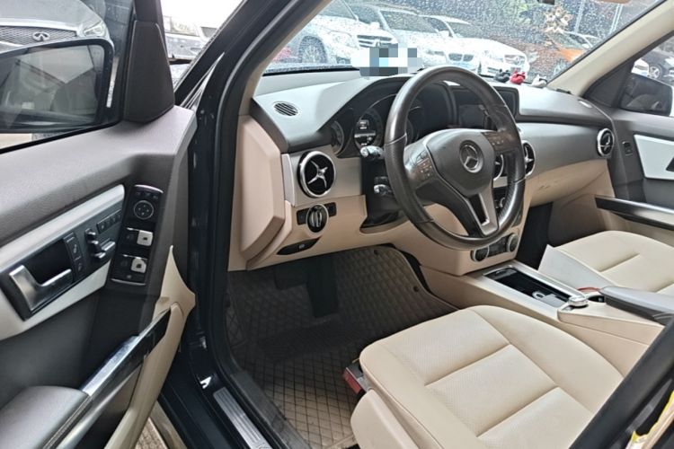 Used Mercedes-Benz GLK-Class 2013 GLK 300 4MATIC Dynamic Edition Driver Seat