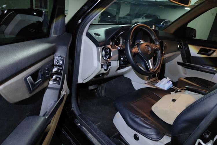 Used Mercedes-Benz GLK-Class 2013 GLK 300 4MATIC Dynamic Sunroof Model Driver Seat